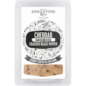 Singletons & Co Cheddar & Black Pepper Slices 150g kalorit ja ravintosisältö - 379 kcal