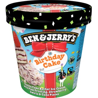 Ben & Jerry's jäätelö 465ml/419g Birthday cake kalorit ja ravintosisältö